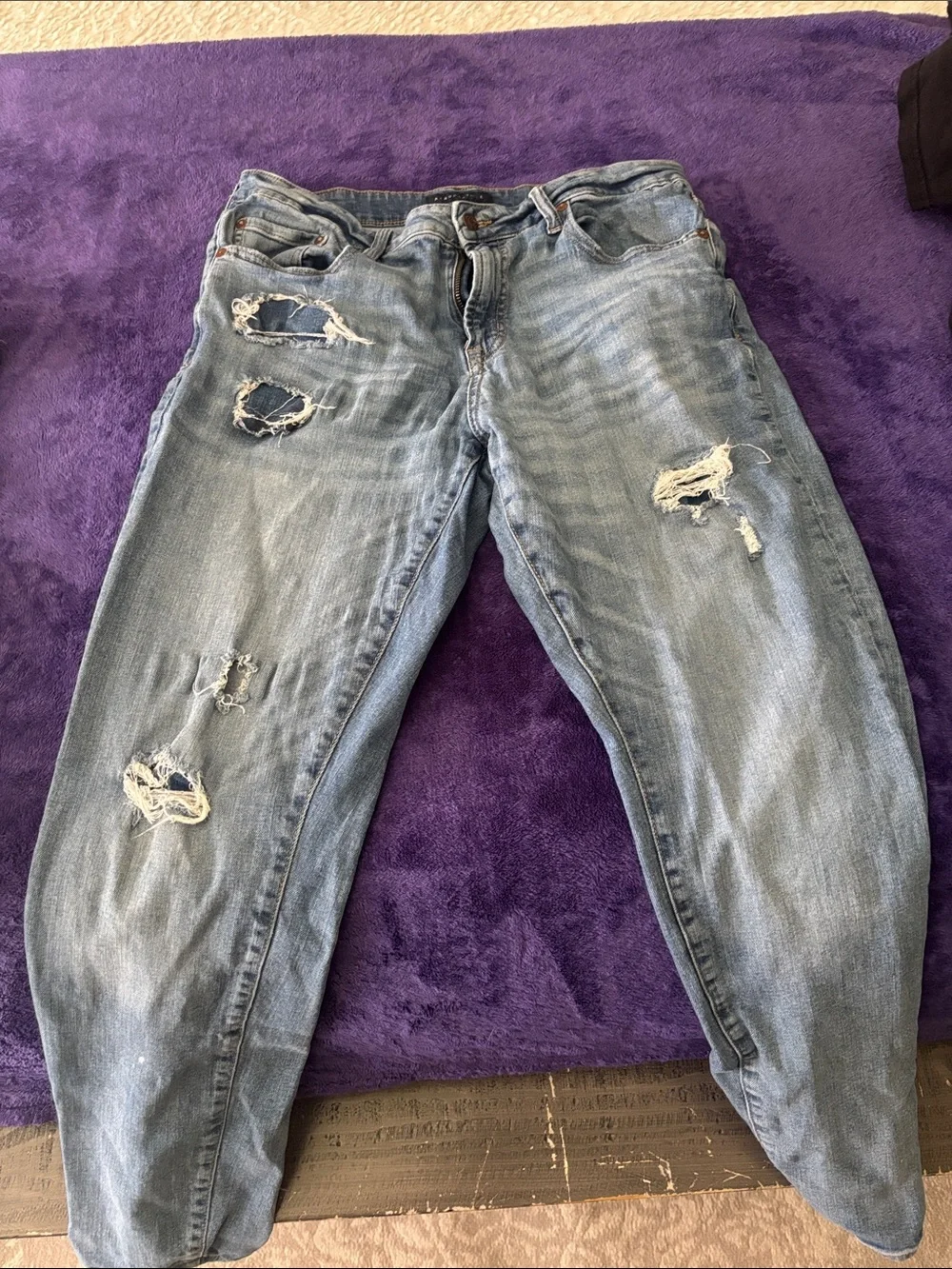 Aeropostale Men’s Light Blue Distressed Skinny Jeans